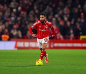 虎扑社区-罗马诺：切尔西与尤文商谈道格拉斯转会，只想租借且不愿强制买断